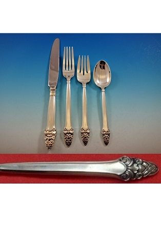 Sovereign Old by Gorham Sterling Silver Flatware Set for 8 Service 32 pieces